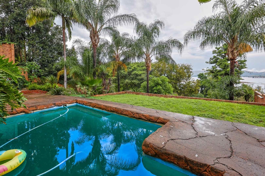 4 Bedroom Property for Sale in Hartbeespoort North West